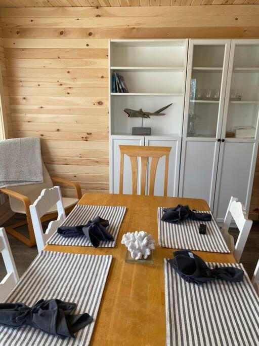 Osprey Place براكلي بيتش المظهر الخارجي الصورة